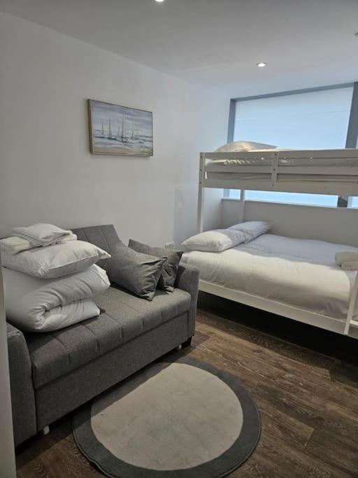 Tavellers In Delta Dpf2 Apartment Croydon
